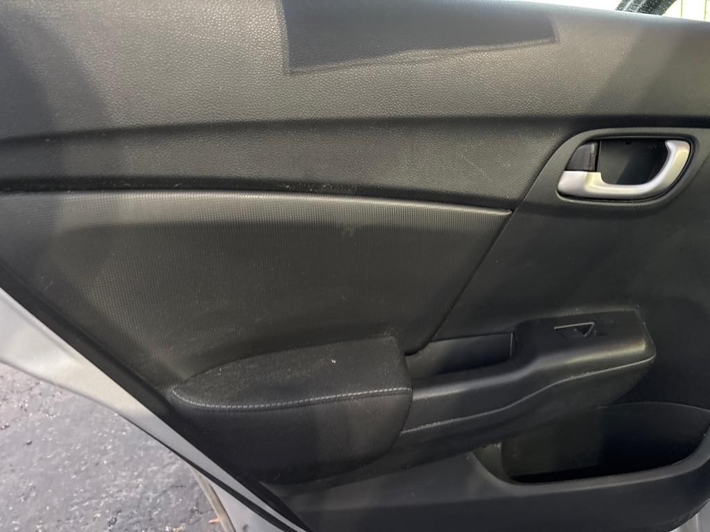 Honda Civic Sedan 4dr CVT SE 2015