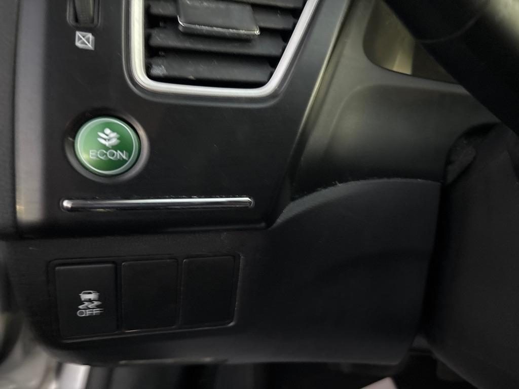 Honda Civic Sedan 4dr CVT SE 2015