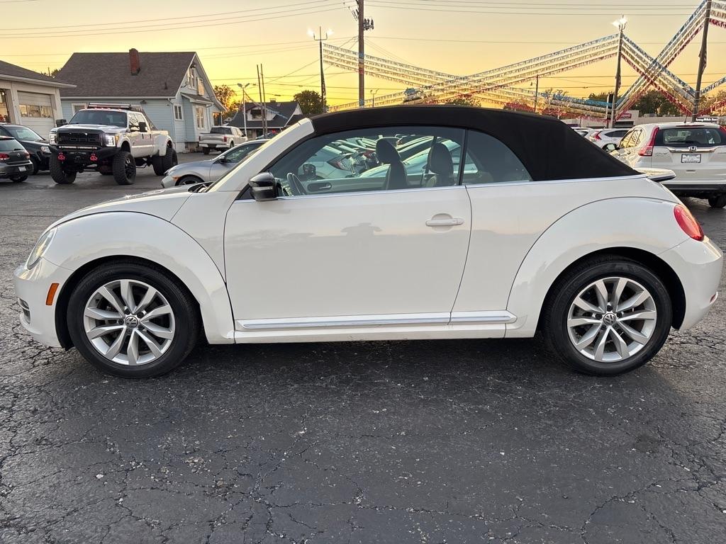 Volkswagen Beetle Convertible 2dr DSG 2.0L TDI 2013