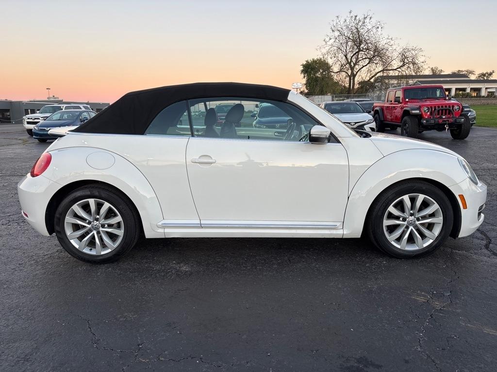 Volkswagen Beetle Convertible 2dr DSG 2.0L TDI 2013