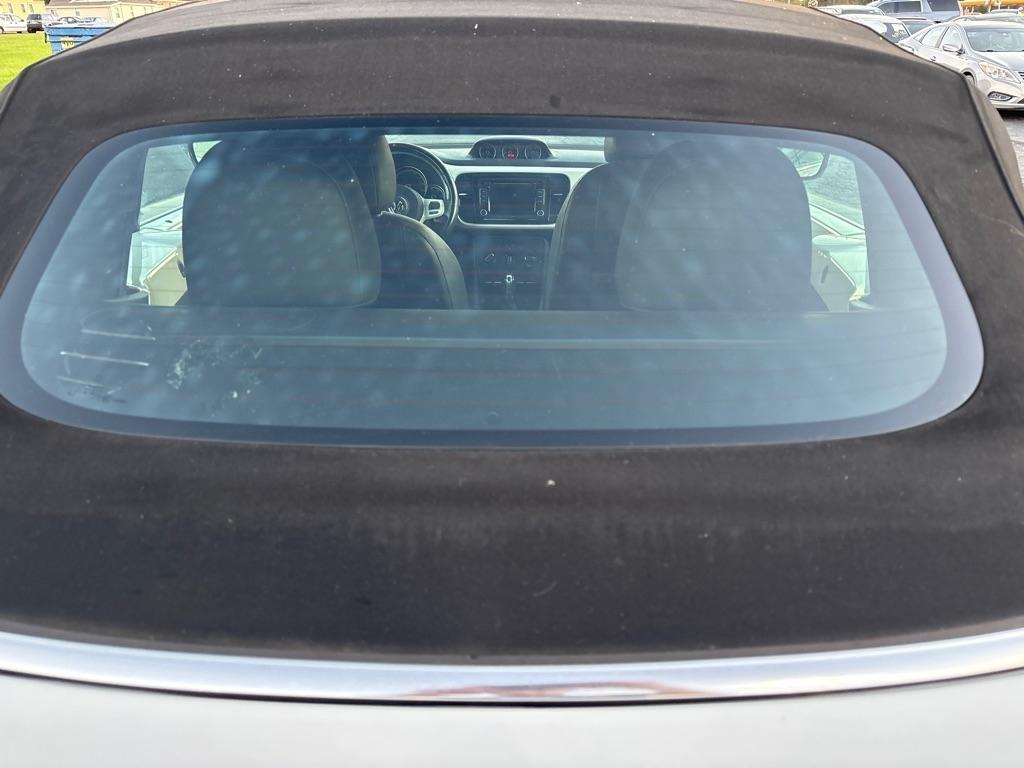 Volkswagen Beetle Convertible 2dr DSG 2.0L TDI 2013