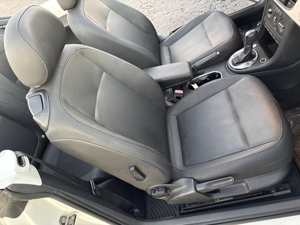 Volkswagen Beetle Convertible 2dr DSG 2.0L TDI 2013