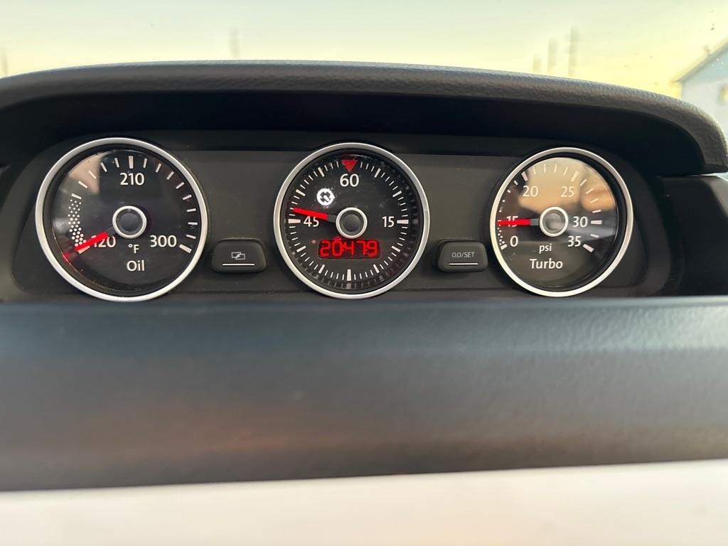 Volkswagen Beetle Convertible 2dr DSG 2.0L TDI 2013
