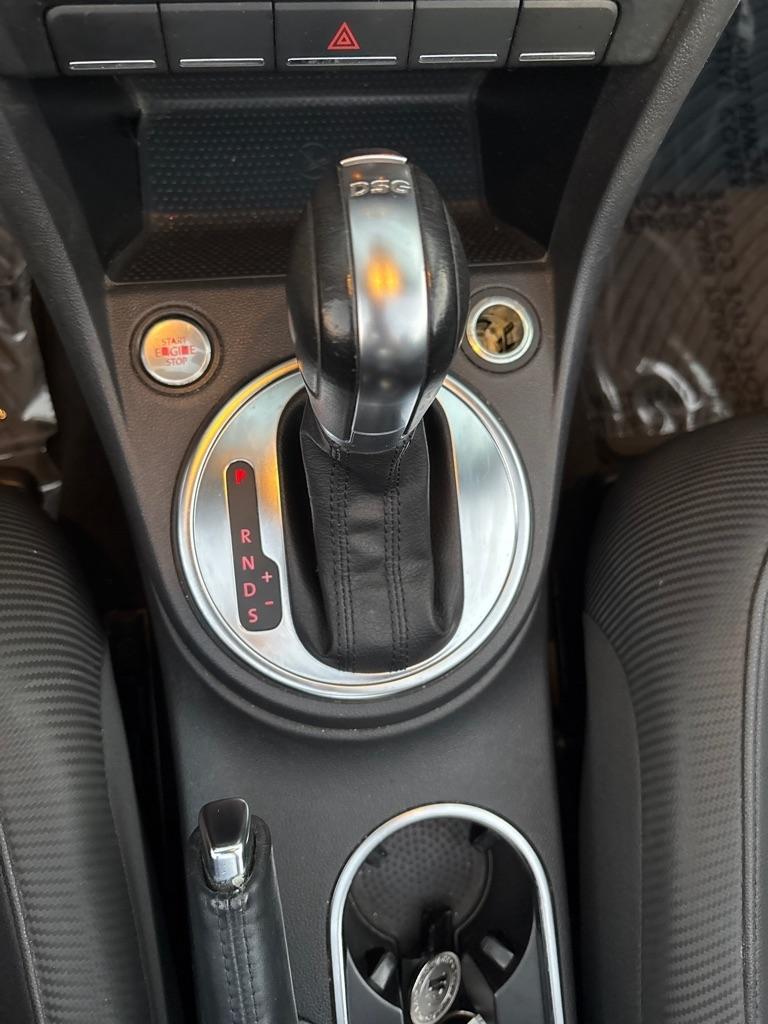 Volkswagen Beetle Convertible 2dr DSG 2.0L TDI 2013