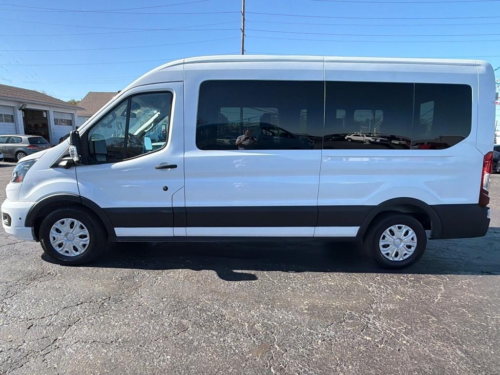 Ford Transit Passenger Wagon T-350 148" Med Roof XLT RWD 2026