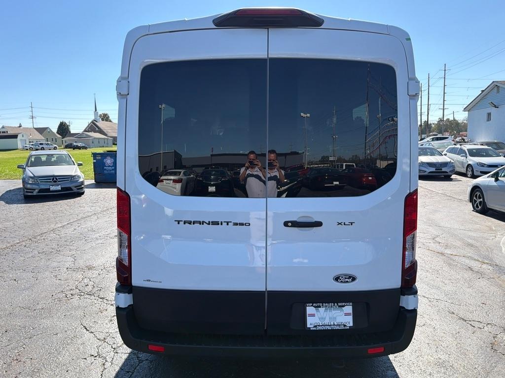 Ford Transit Passenger Wagon T-350 148" Med Roof XLT RWD 2026