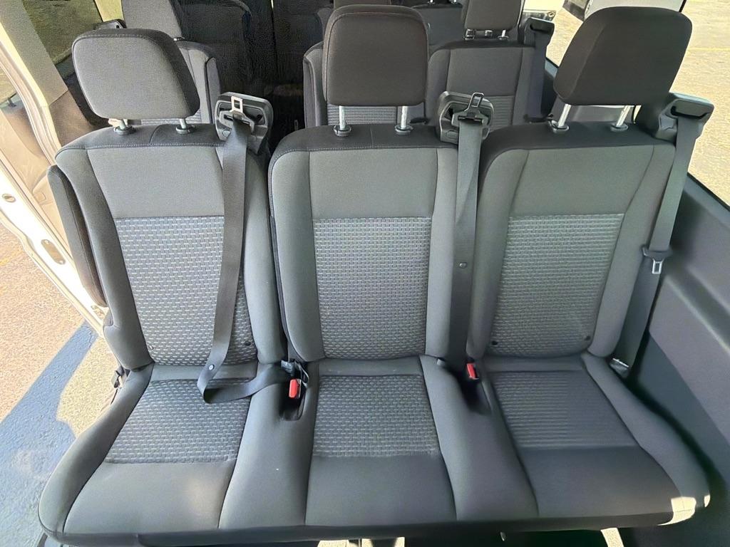 Ford Transit Passenger Wagon T-350 148" Med Roof XLT RWD 2026