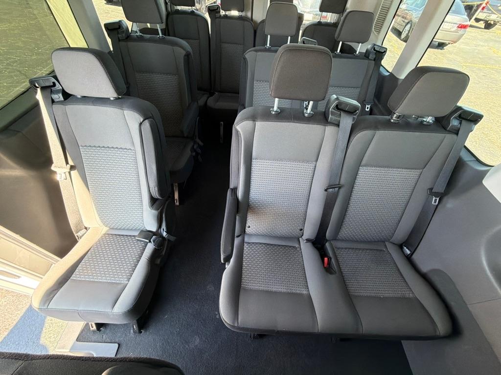 Ford Transit Passenger Wagon T-350 148" Med Roof XLT RWD 2026