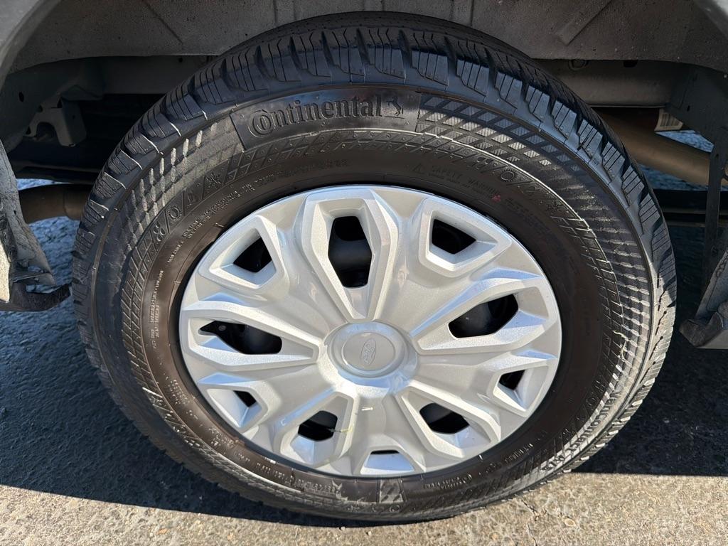 Ford Transit Passenger Wagon T-350 148" Med Roof XLT RWD 2026