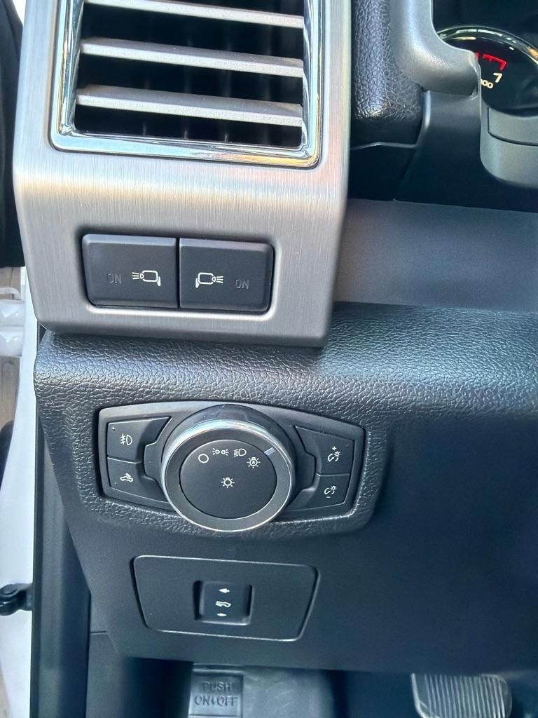 Ford F-150 4WD SuperCrew 145" King Ranch 2015