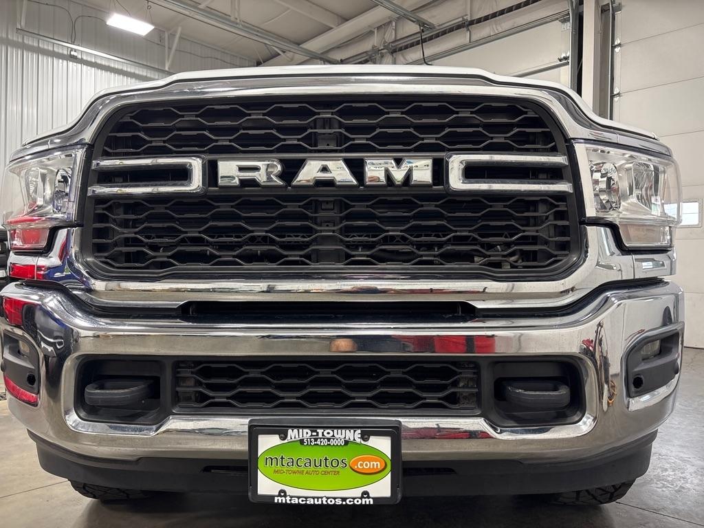 RAM 2500 Tradesman 4x4 Crew Cab 6'4" Box 2020