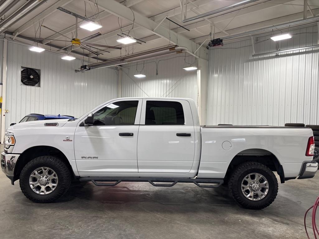 RAM 2500 Tradesman 4x4 Crew Cab 6'4" Box 2020