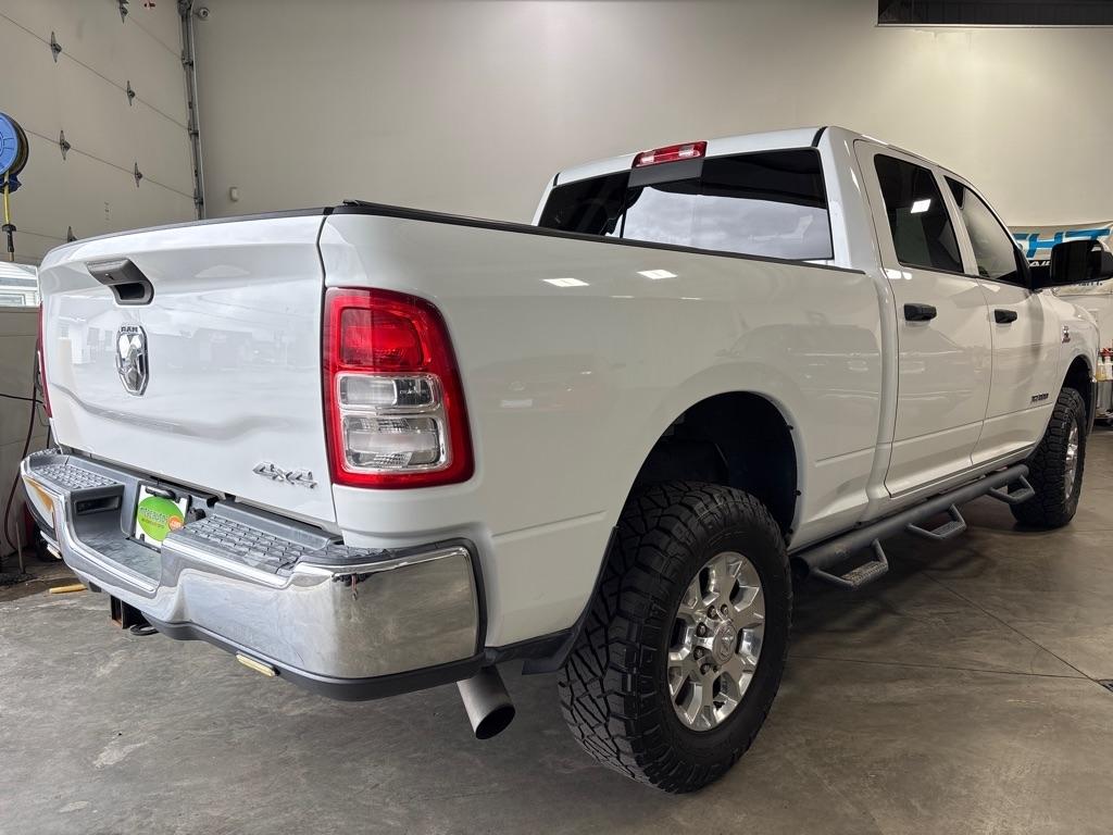 RAM 2500 Tradesman 4x4 Crew Cab 6'4" Box 2020