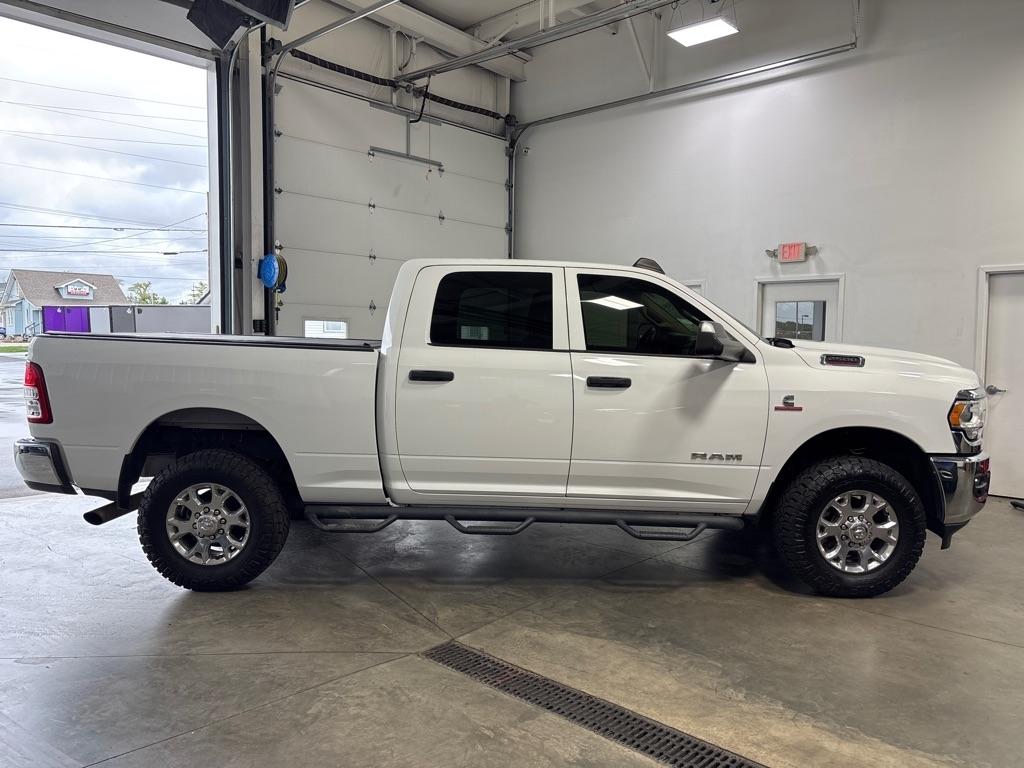 RAM 2500 Tradesman 4x4 Crew Cab 6'4" Box 2020