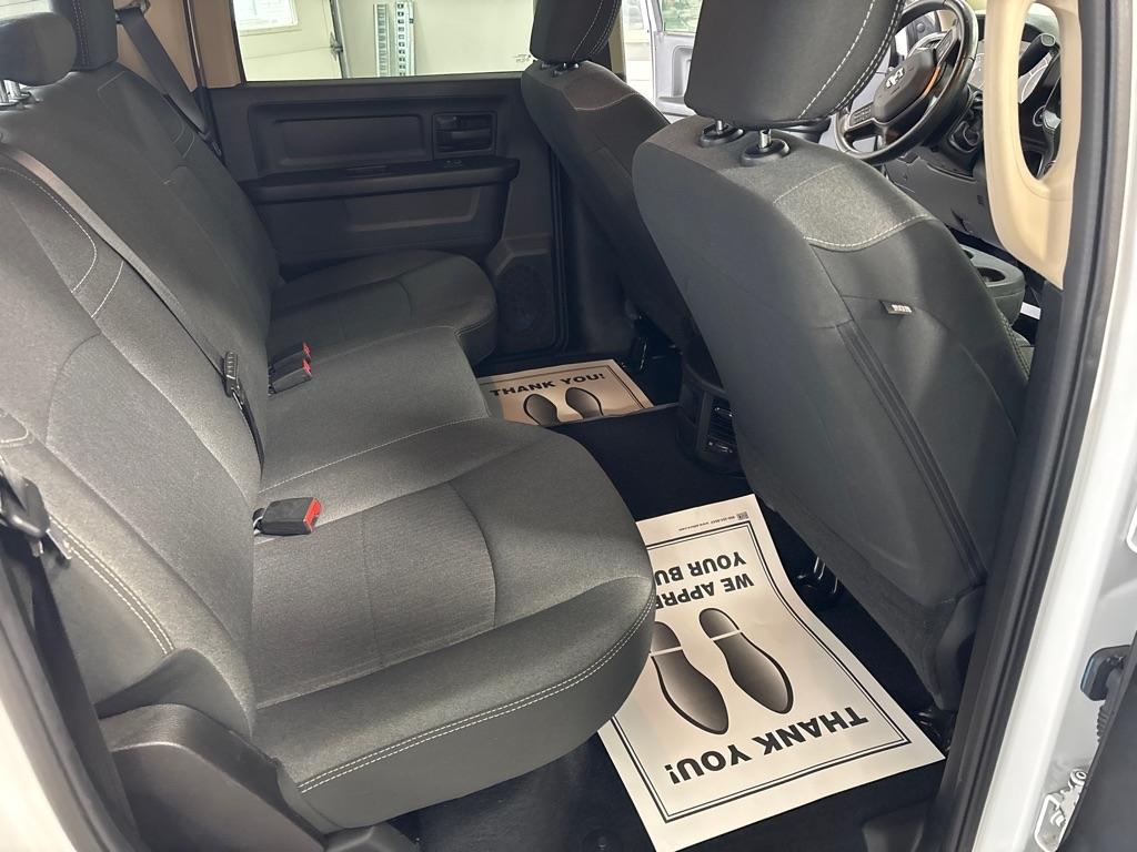 RAM 2500 Tradesman 4x4 Crew Cab 6'4" Box 2020