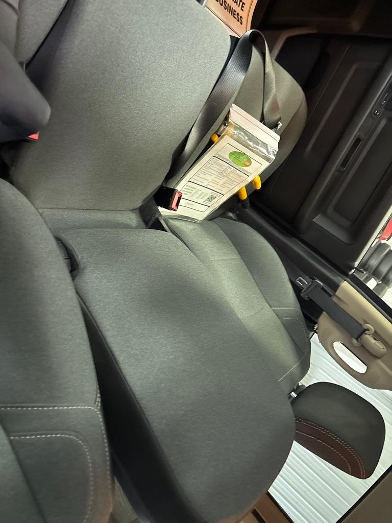 RAM 2500 Tradesman 4x4 Crew Cab 6'4" Box 2020