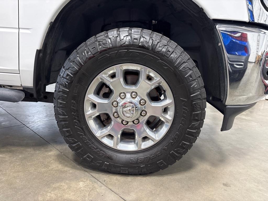 RAM 2500 Tradesman 4x4 Crew Cab 6'4" Box 2020