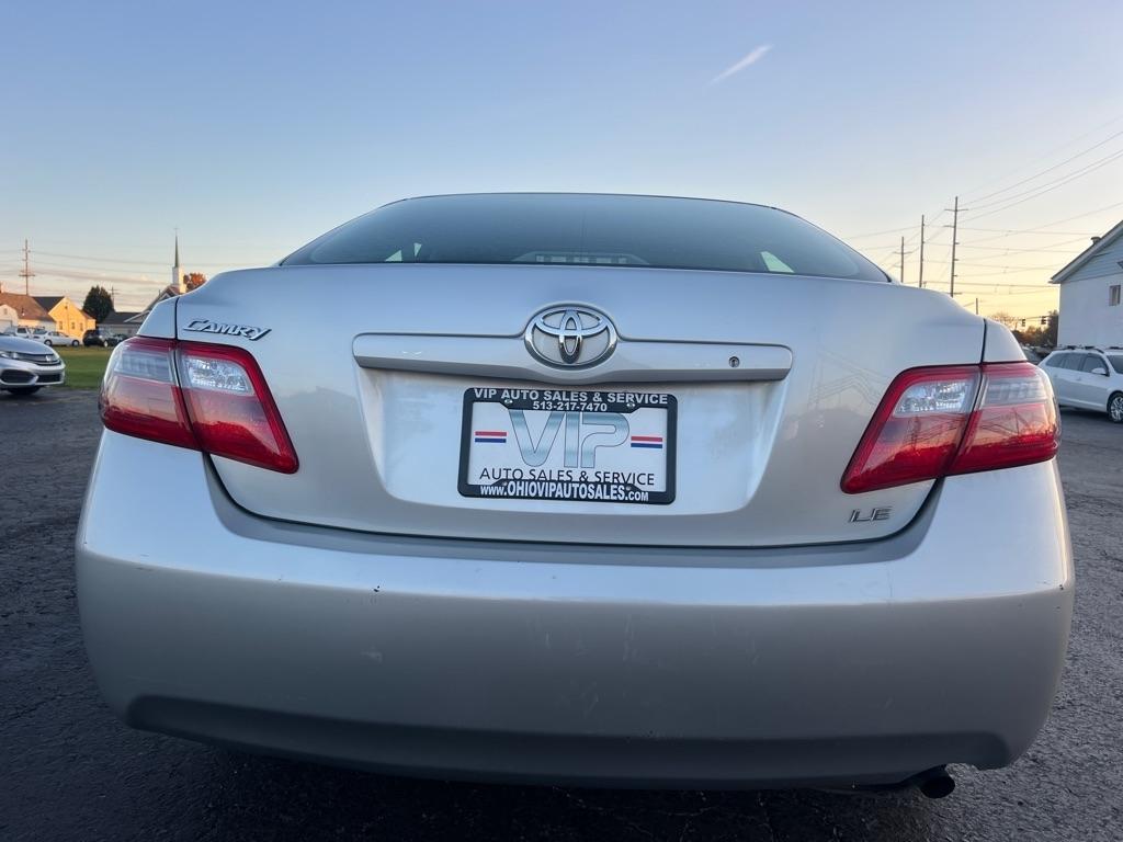 Toyota Camry 4dr Sdn I4 Man (Natl) 2009