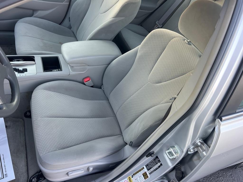 Toyota Camry 4dr Sdn I4 Man (Natl) 2009