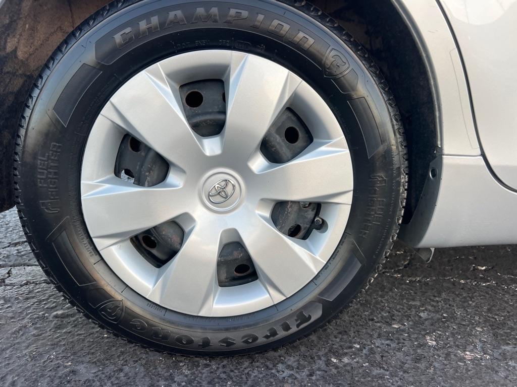 Toyota Camry 4dr Sdn I4 Man (Natl) 2009