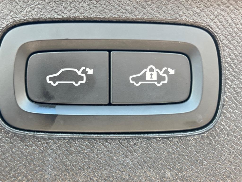 Volvo XC90 Recharge Plug-In Hybrid T8 eAWD PHEV Inscription Expression 7P Ext Range 2022
