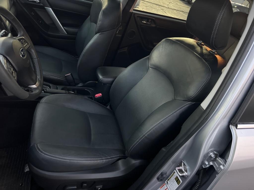 Subaru Forester 4dr CVT 2.5i Touring PZEV 2016