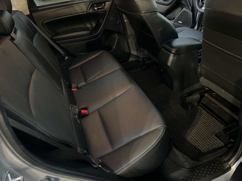 Subaru Forester 4dr CVT 2.5i Touring PZEV 2016