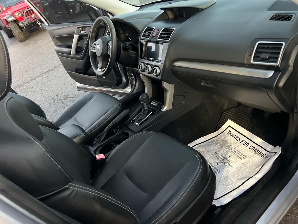 Subaru Forester 4dr CVT 2.5i Touring PZEV 2016