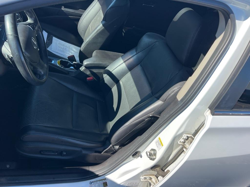 Acura ILX 4dr Sdn 2.0L 2015