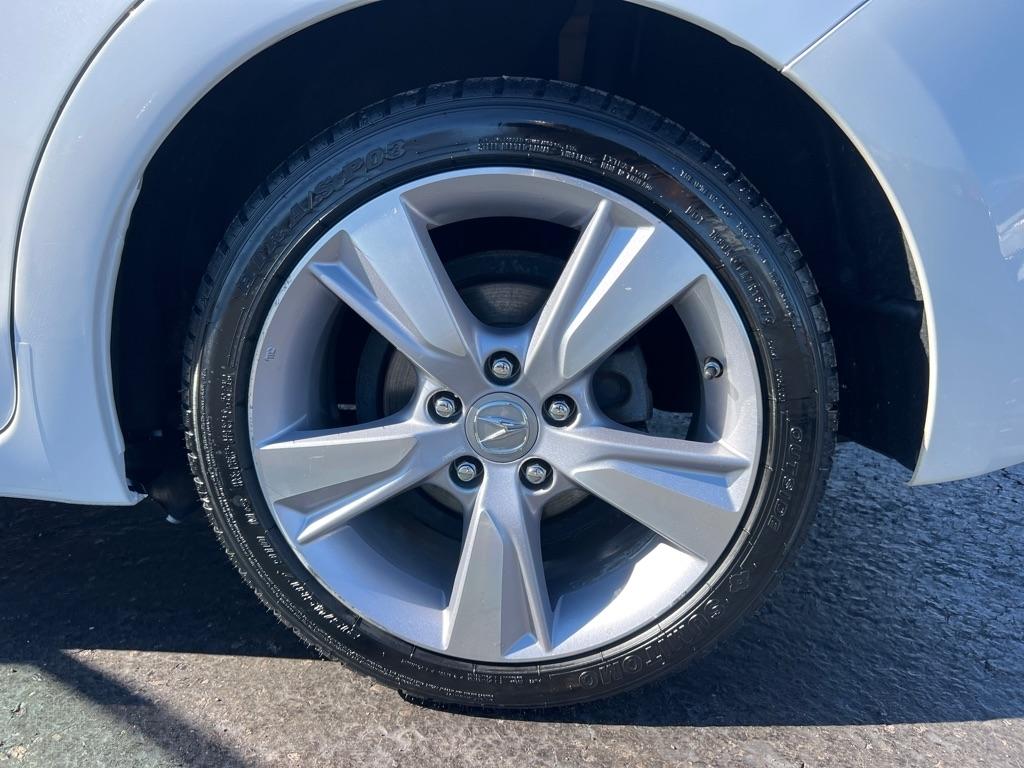 Acura ILX 4dr Sdn 2.0L 2015