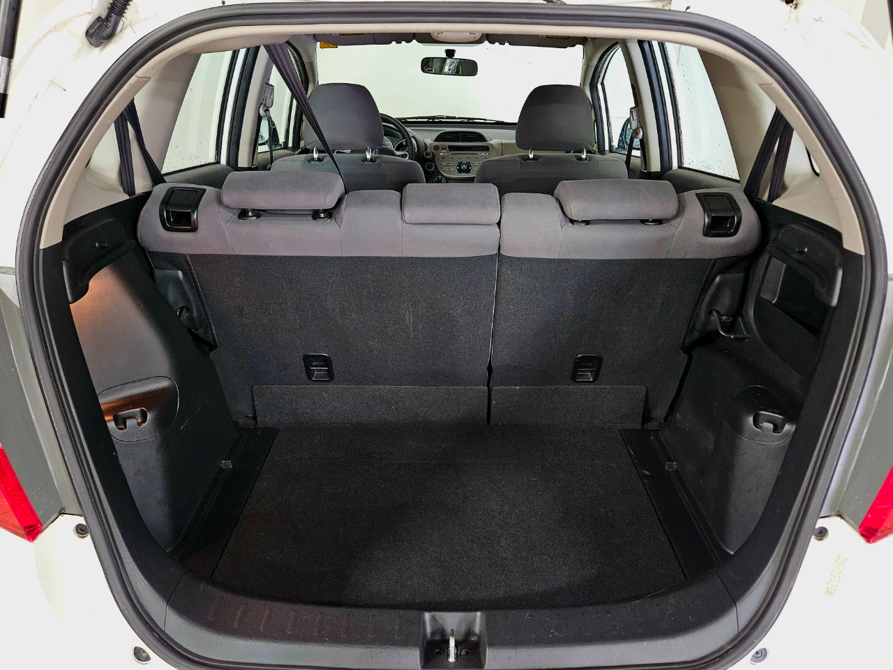 Honda Fit 5dr HB Auto 2012 Honda Fit 5dr HB Auto 2012