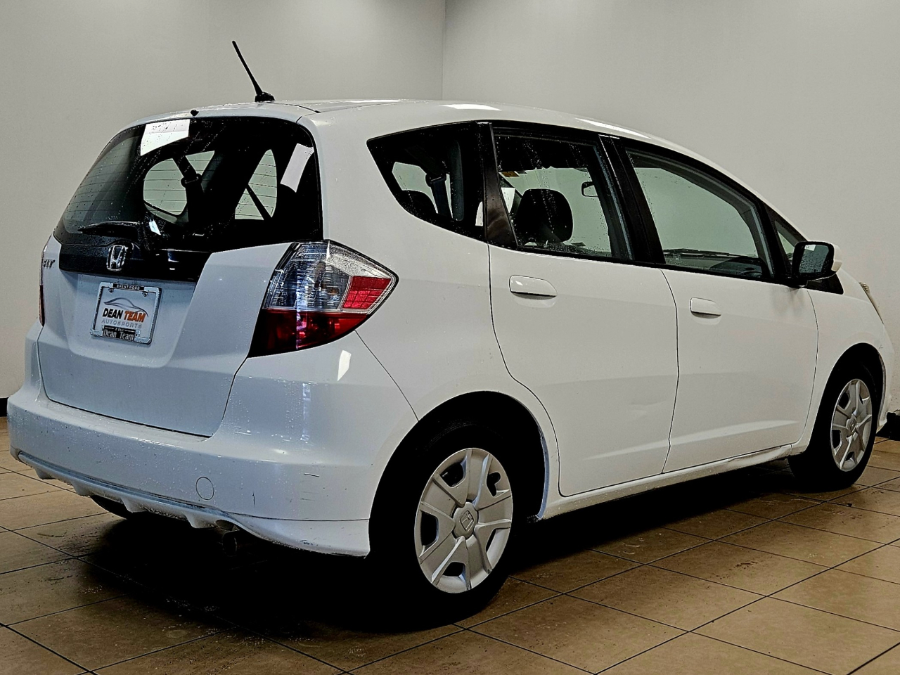 Honda Fit 5dr HB Auto 2012 Honda Fit 5dr HB Auto 2012