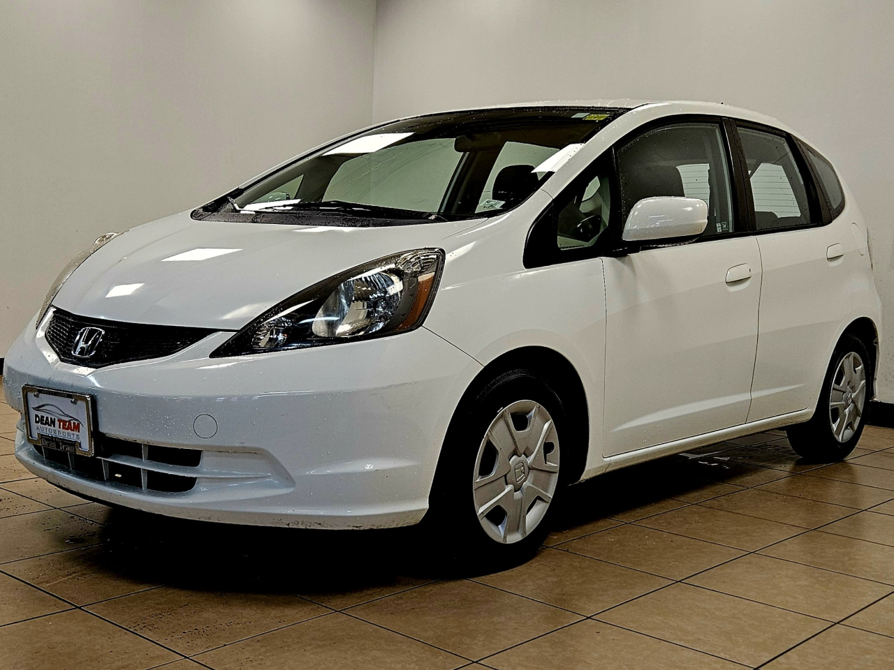 Honda Fit 5dr HB Auto 2012 Honda Fit 5dr HB Auto 2012