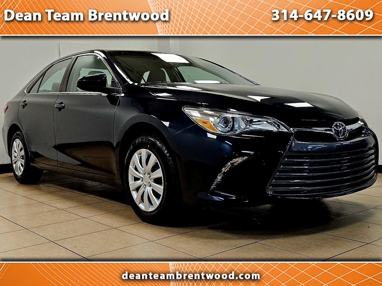 2017 Toyota Camry LE AUTO