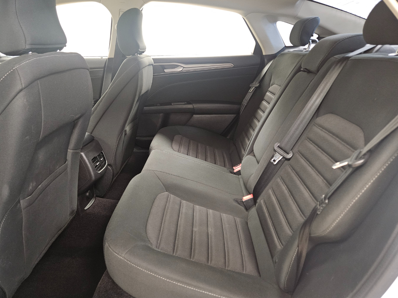 Ford Fusion SE FWD 2017