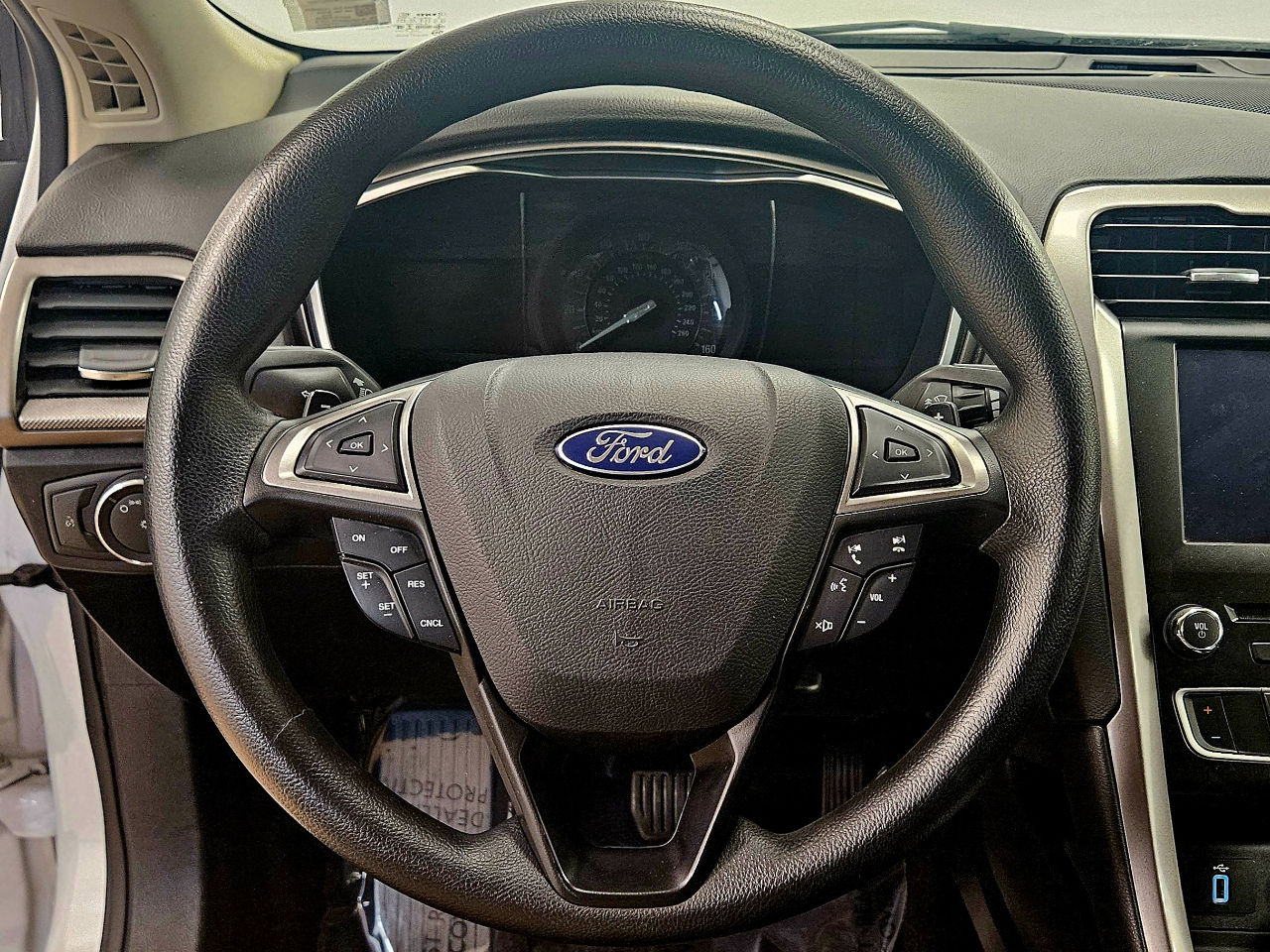 Ford Fusion SE FWD 2017