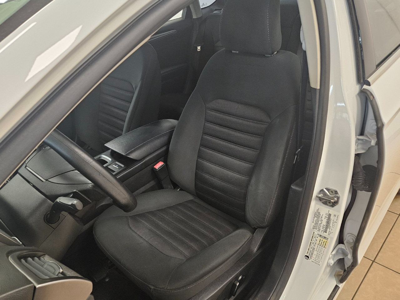 Ford Fusion SE FWD 2017