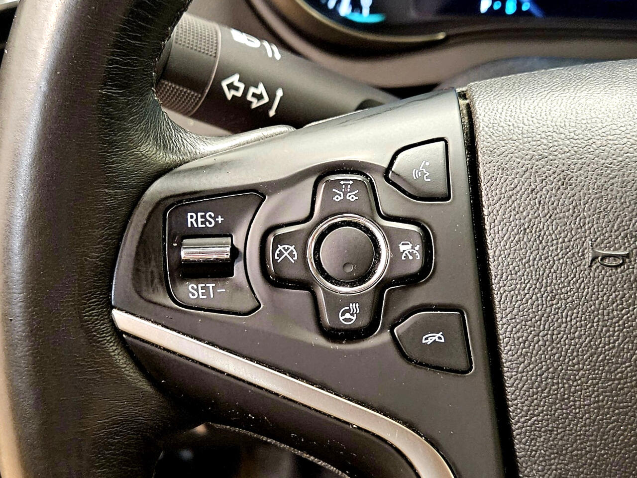 Buick LaCrosse 4dr Sdn Premium II FWD 2015