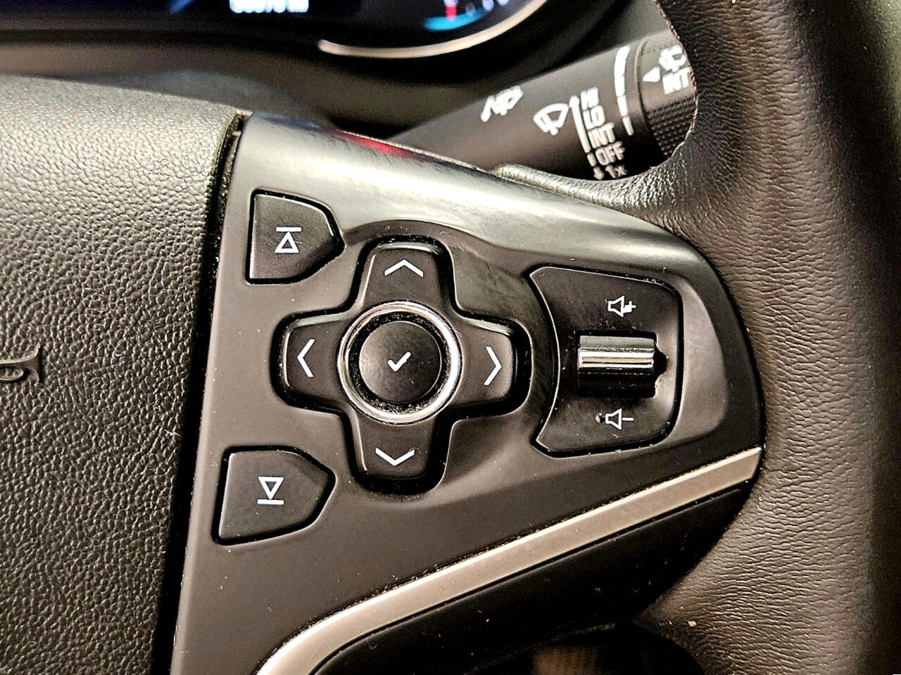 Buick LaCrosse 4dr Sdn Premium II FWD 2015