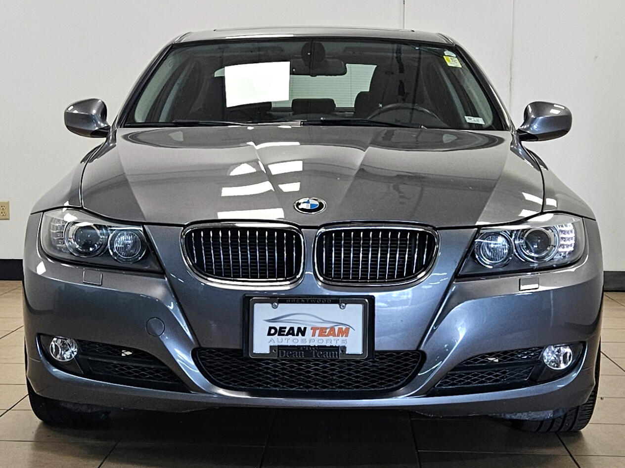 BMW 3 Series  2011