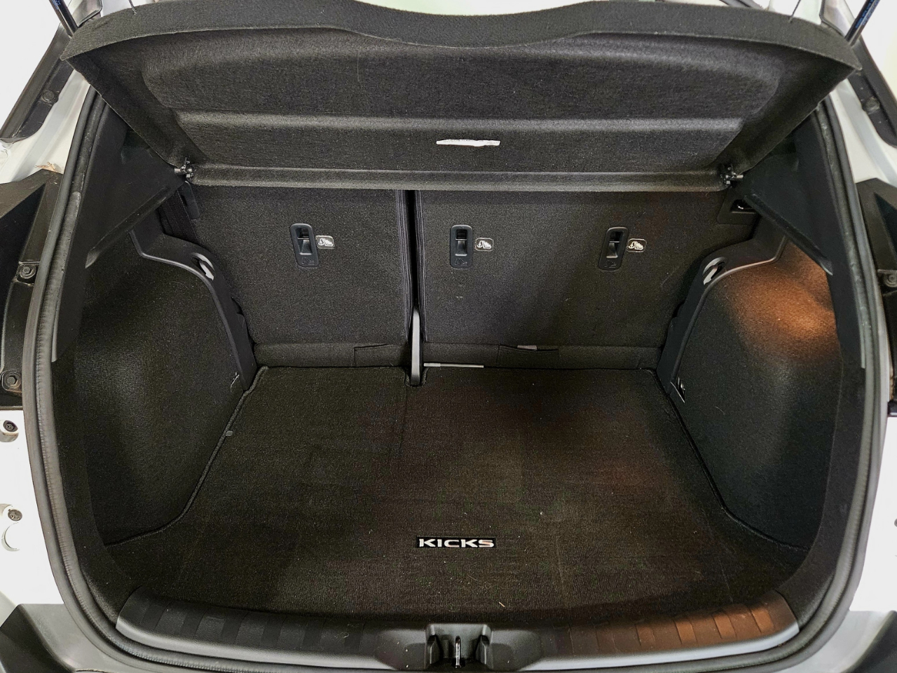 Nissan Kicks SV FWD 2018