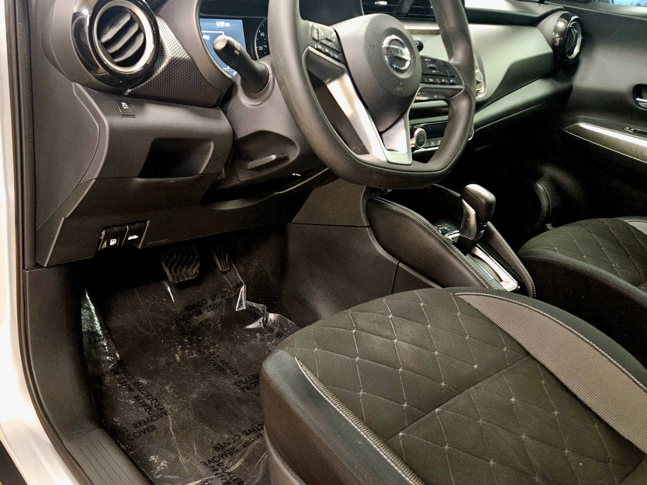 Nissan Kicks SV FWD 2018