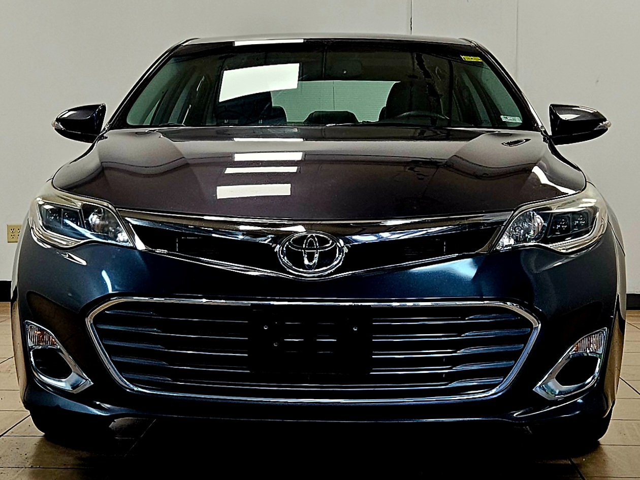 Toyota Avalon  2013