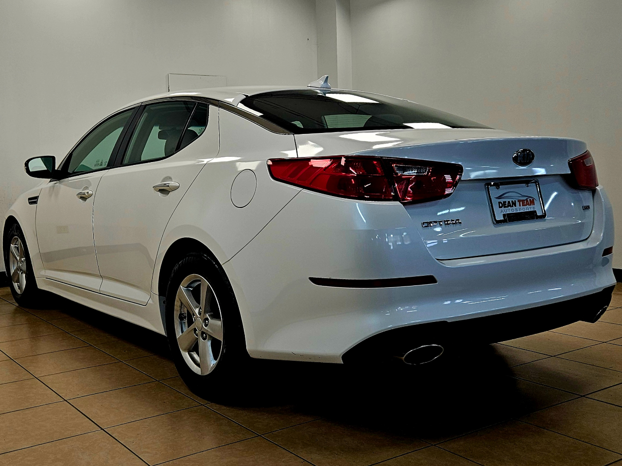 Kia Optima 4dr Sdn LX 2015