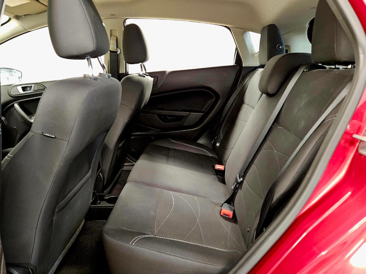 Ford Fiesta 5dr HB SE 2016