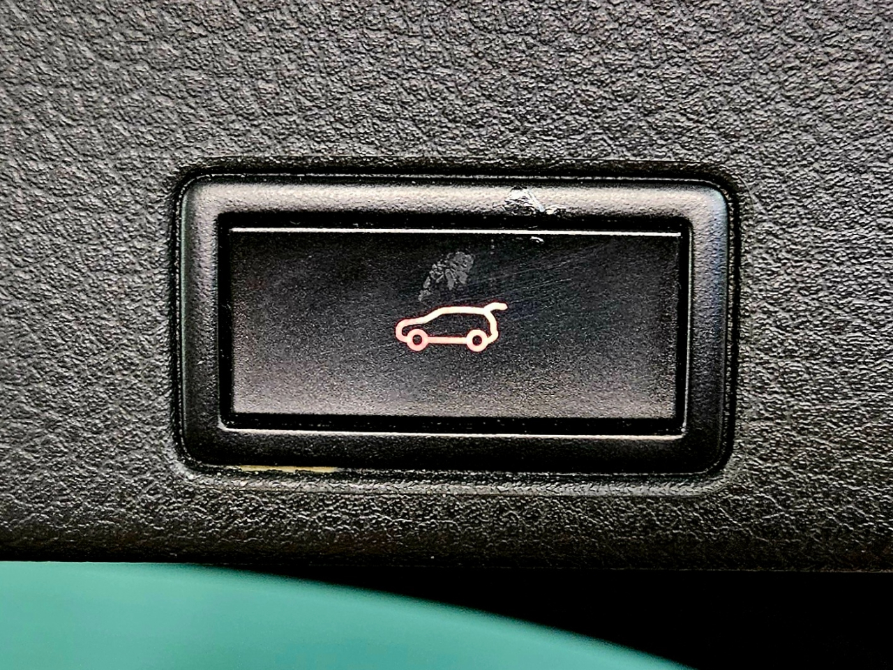 Volkswagen Touareg 4dr 3.6L Sport w/Nav 2014