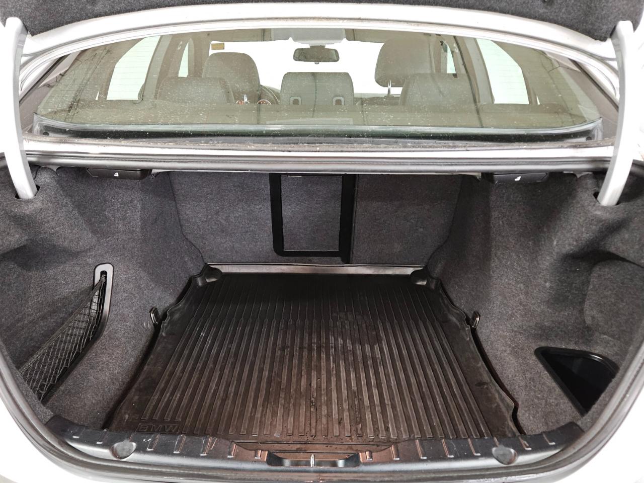 BMW 5 Series 4dr Sdn 528i xDrive AWD 2016