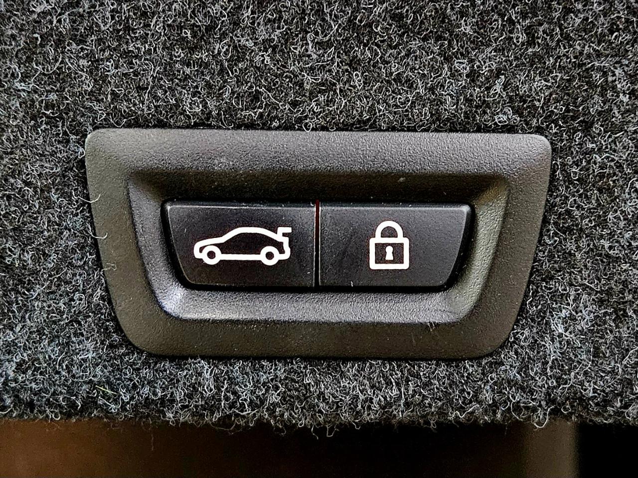 BMW 5 Series 4dr Sdn 528i xDrive AWD 2016