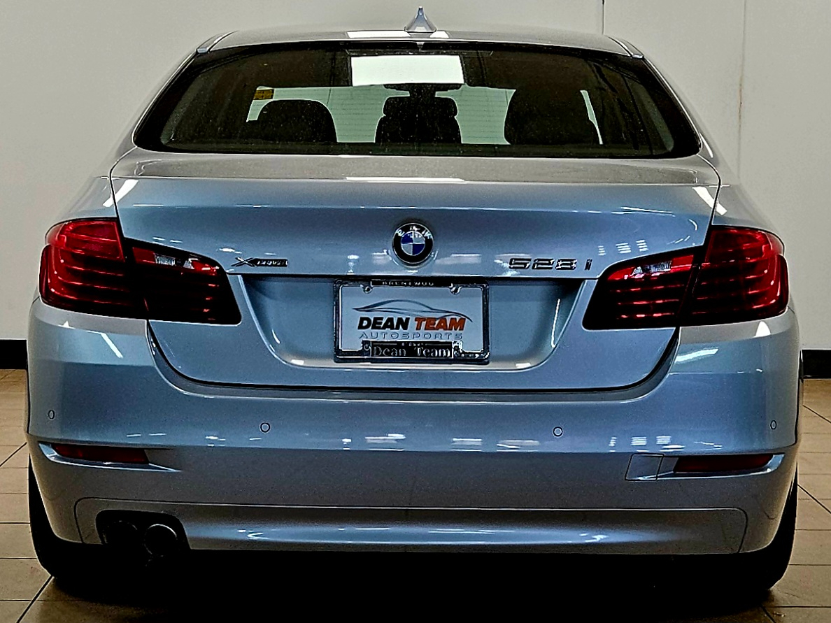 BMW 5 Series 4dr Sdn 528i xDrive AWD 2016