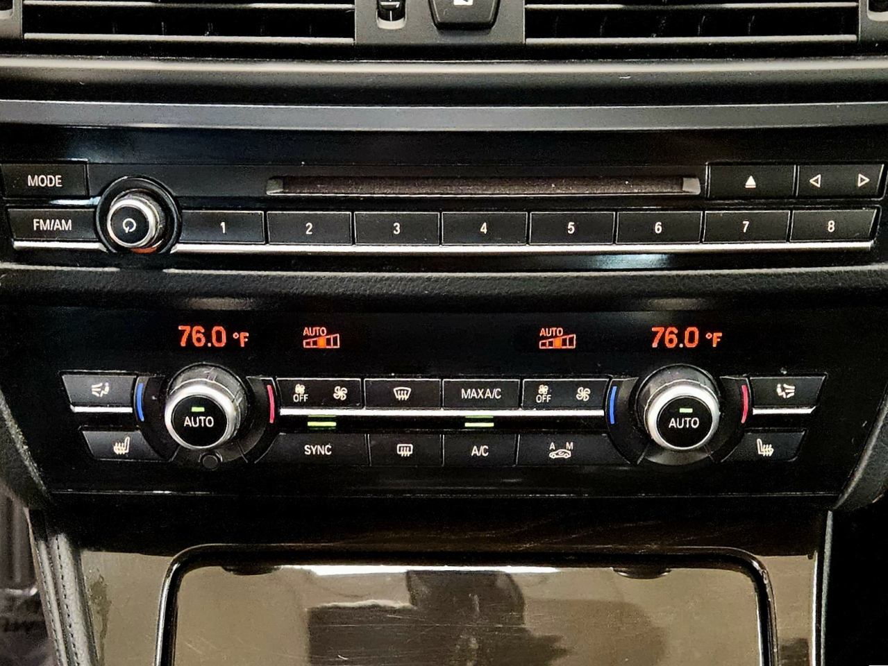 BMW 5 Series 4dr Sdn 528i xDrive AWD 2016